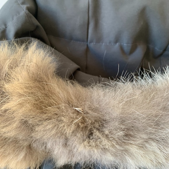 **SOLD** CANADA GOOSE | Trillium Parka - Picture 4 of 9